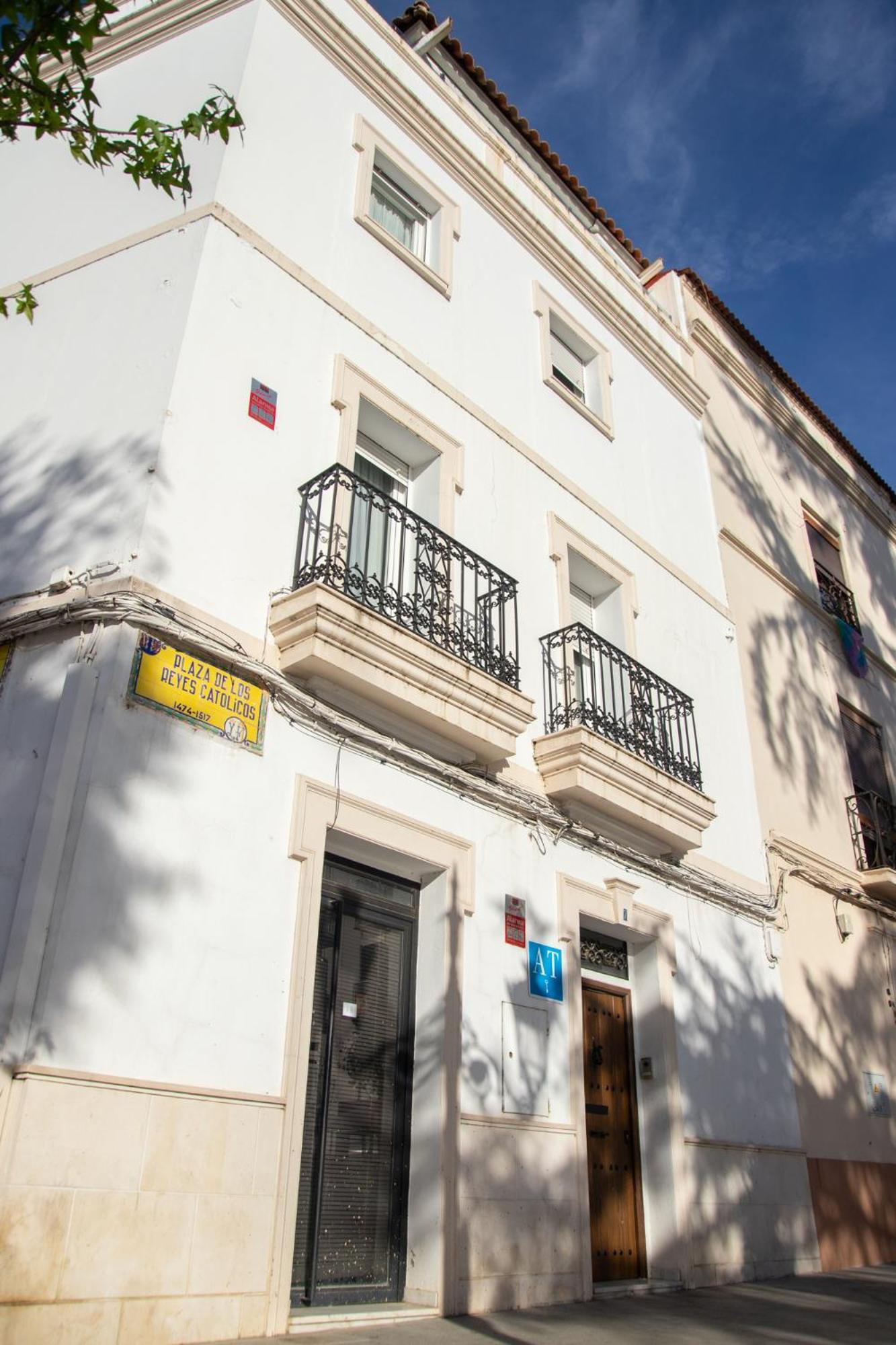 Alojamientos Puerta Palma Estudio Badajoz Esterno foto