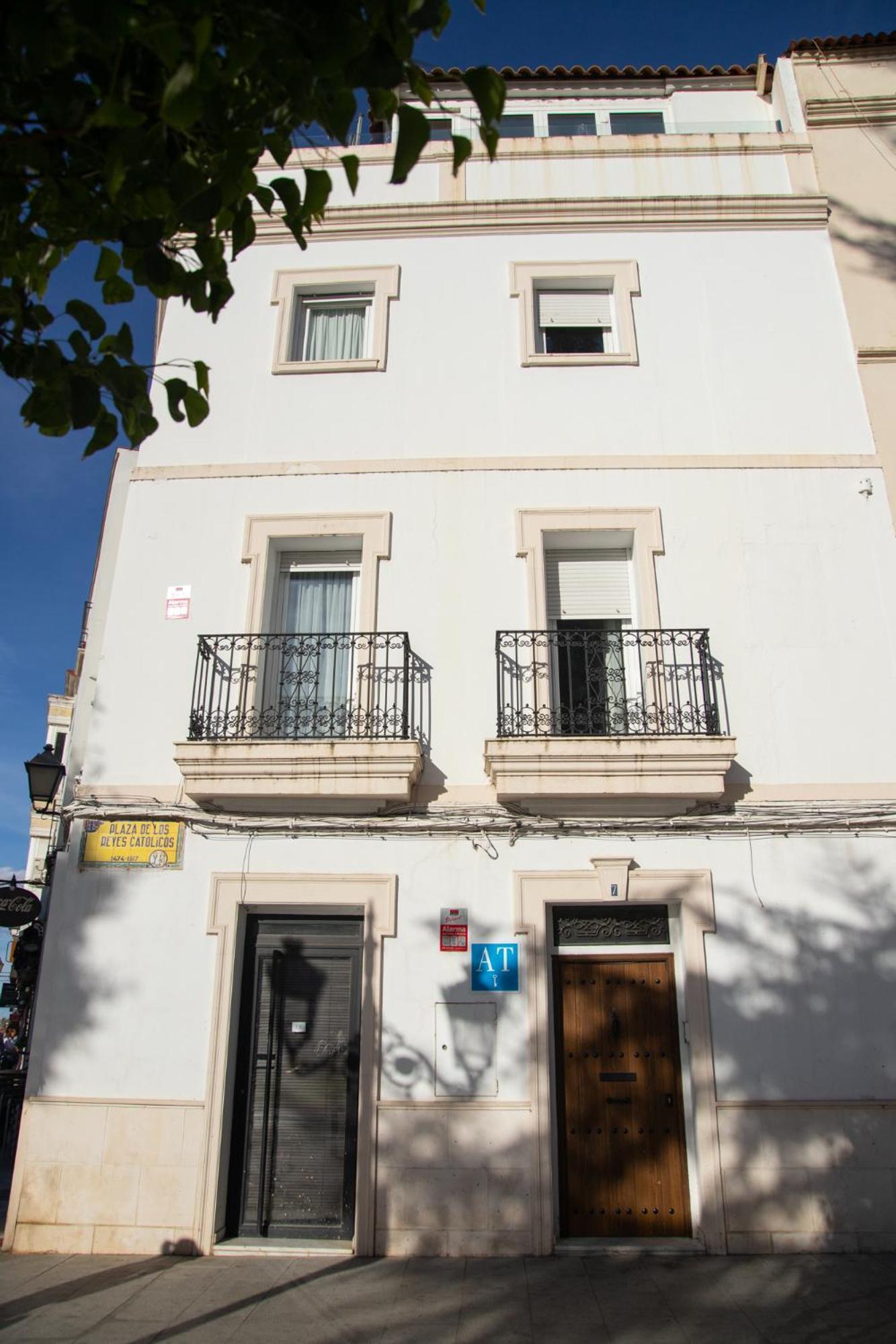 Alojamientos Puerta Palma Estudio Badajoz Esterno foto