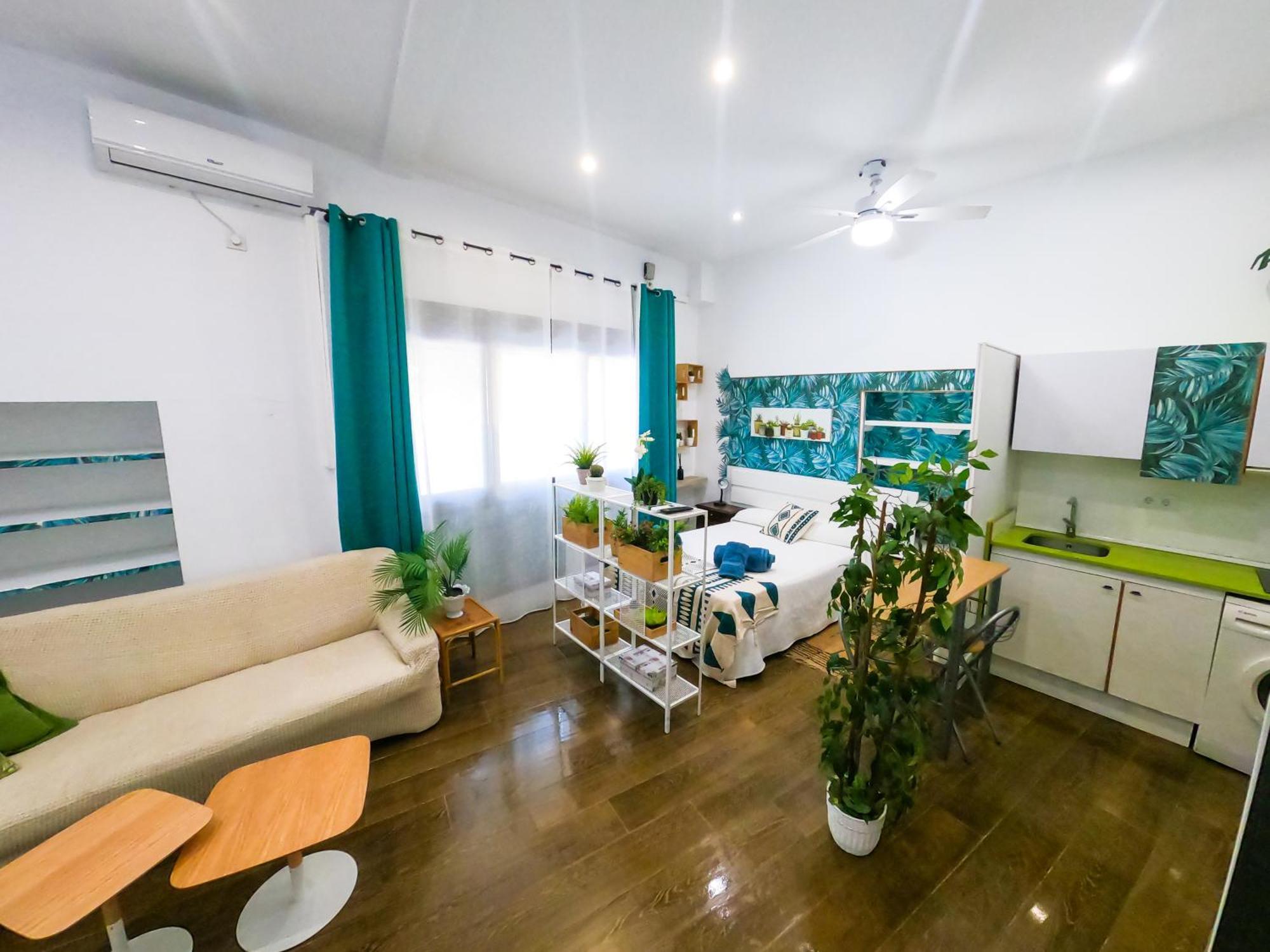Alojamientos Puerta Palma Estudio Badajoz Esterno foto